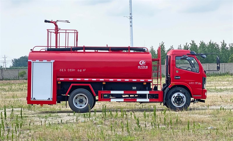 洒水车水泵保养周期与停机风险阈值：按运行小时与工况设置